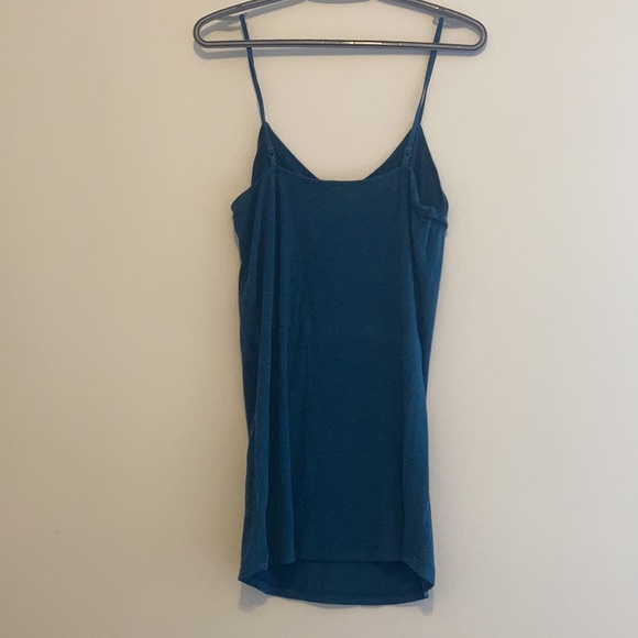 Blue Tank - Picture 2 of 3